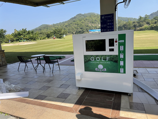 10000 sztuk Dozownik kulek o pojemności Automat do gry w golfa z 22-calowym ekranem reklamowym